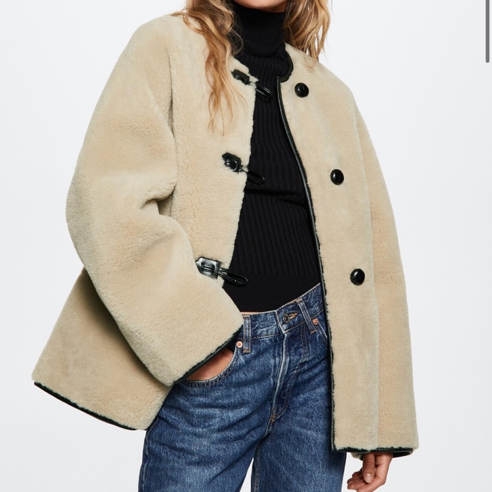 Mango Faux Fur Coat. XXL. Only worn once!